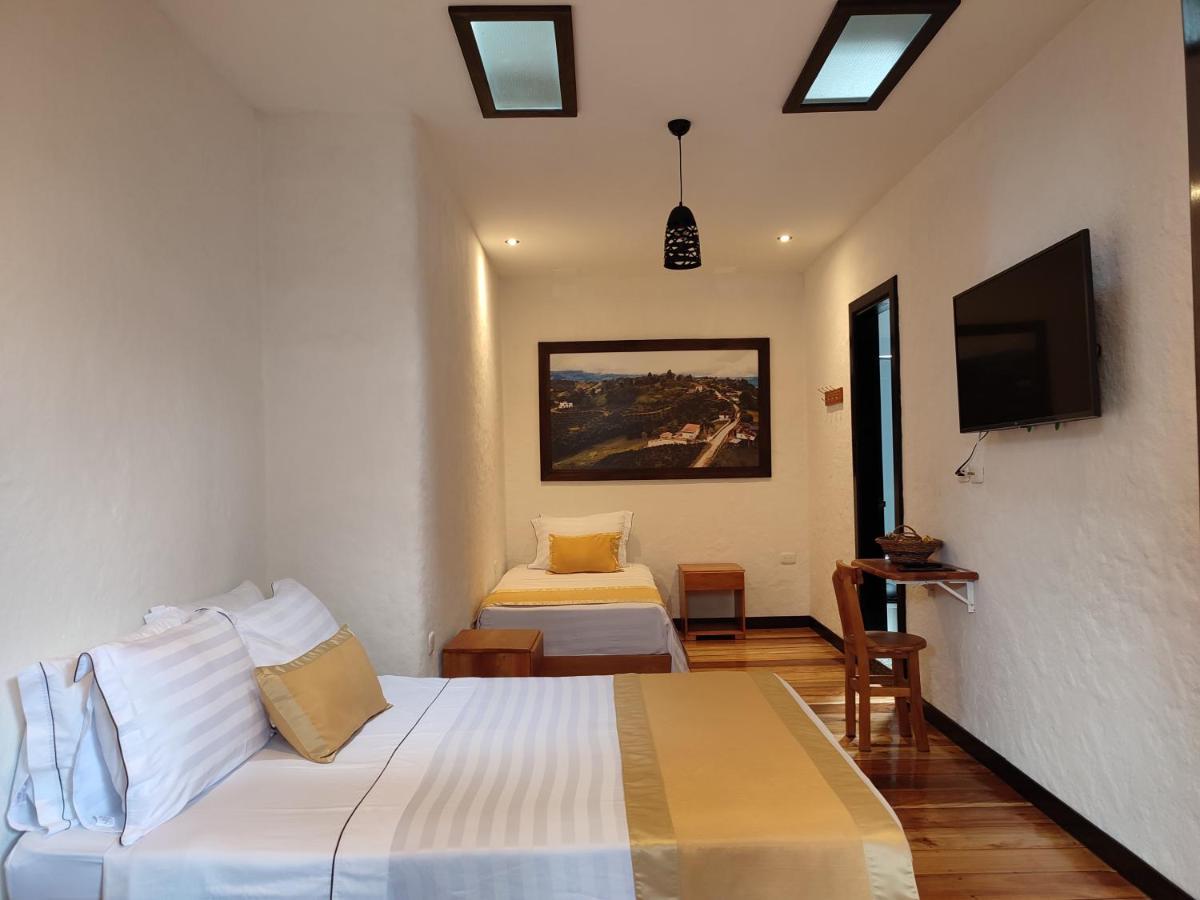 Hotel Boutique La Leyenda 1860 Salamina Buitenkant foto